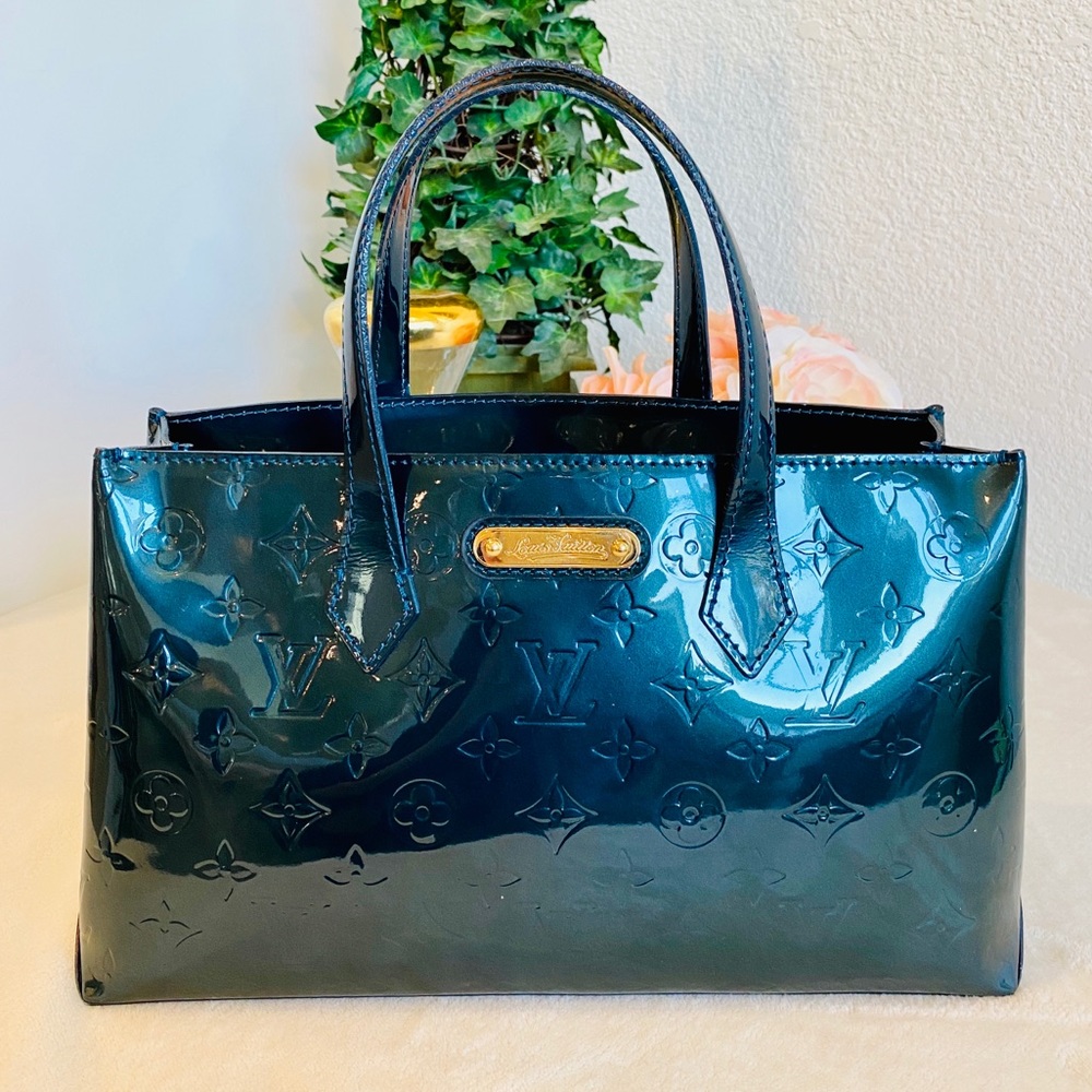 LOUIS VUITTON VERNIS WILSHIRE PM HAND TOTE Bag
